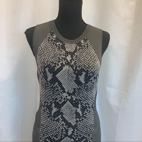 Diane Von Furstenberg Grey Sleeveless Snake Print Bandage Stretch Cocktail Dress - Picture 4 of 15